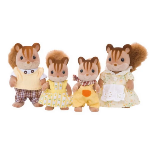 Hazelnut Chipmunk Family -Children Toys Store calico critters hazelnut chipmunk family busy bee